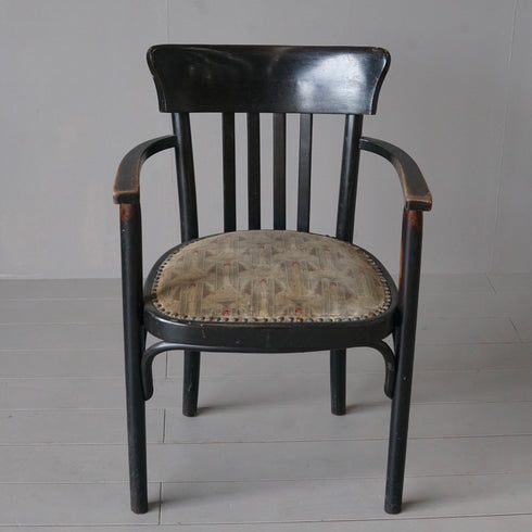 0041 アンティークアームチェア THONET